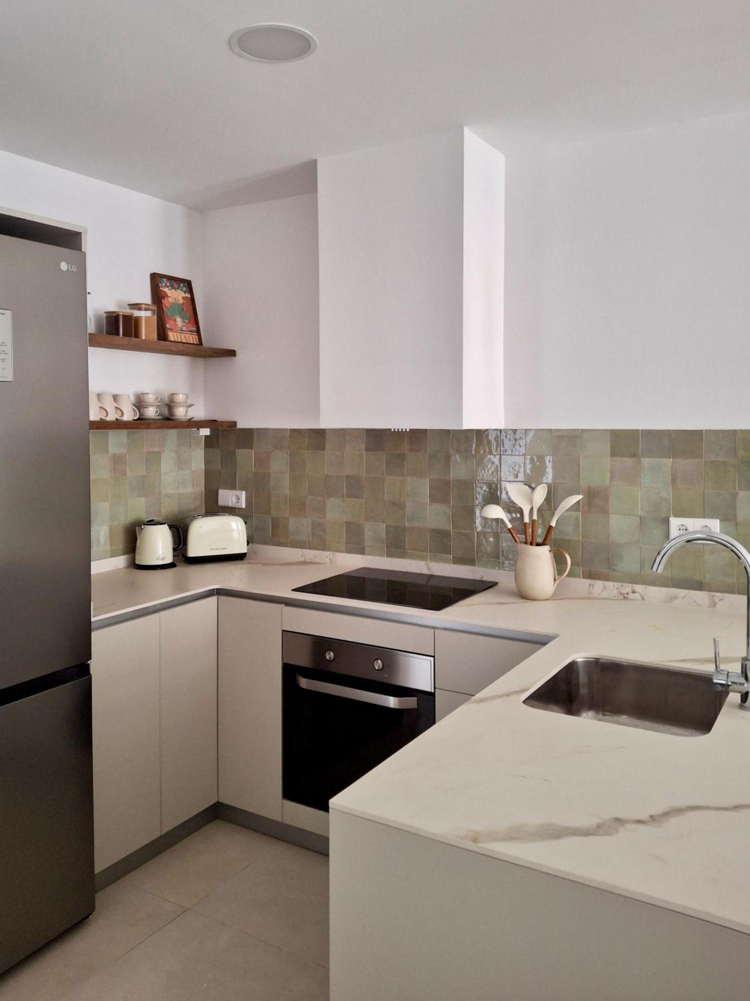 Bonito Apartamento De 2 Habitaciones Cerca De La Estacion Joaquin Sorolla Valencia Exterior foto
